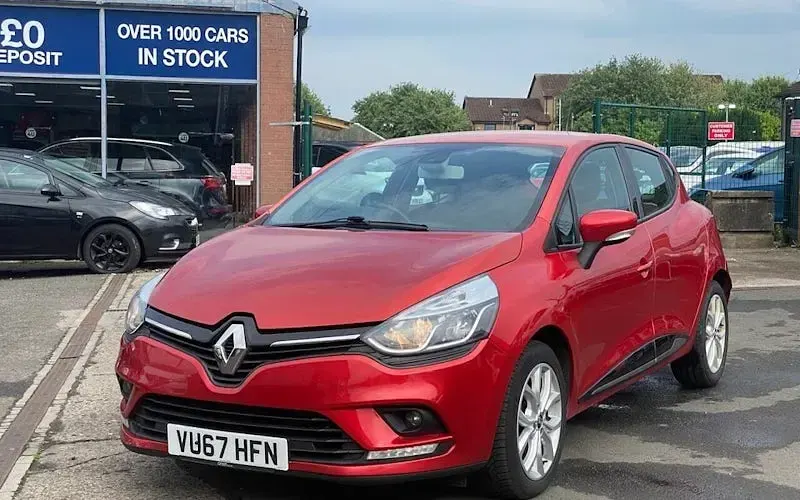 Used Renault Clio Dynamique 90 HP (66 kW) 2018 Hatchback