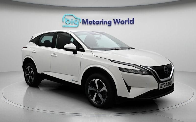 Used Nissan Qashqai Acenta Premium 190 HP (139 kW) 2023 White SUV