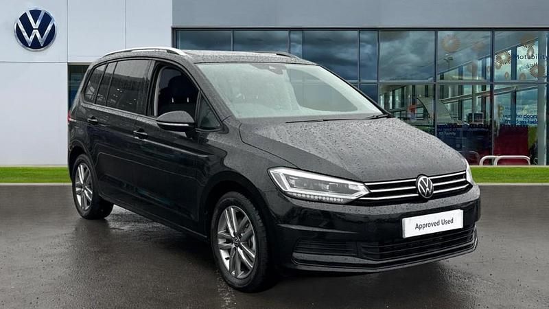 Used VW Touran Match 150 HP (110 kW) 2025 Grenadilla black MPV