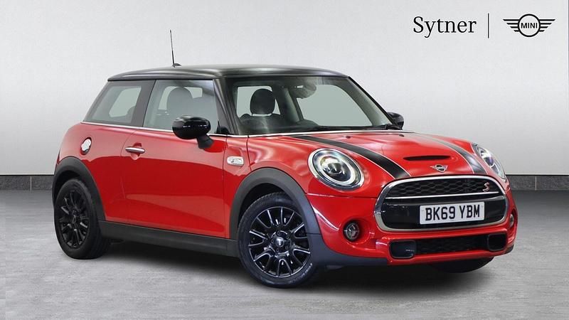 Red Used 2019 Mini Cooper S Classic Hatchback | £14,250 (Fair price) - Image 1/4