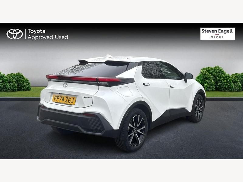 Used Toyota C-HR Design 2024 White SUV