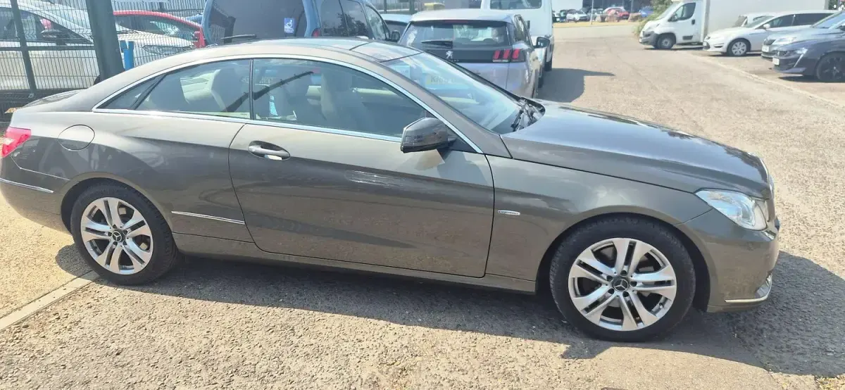 Used Mercedes E350 SE 2010 Grey Coupe