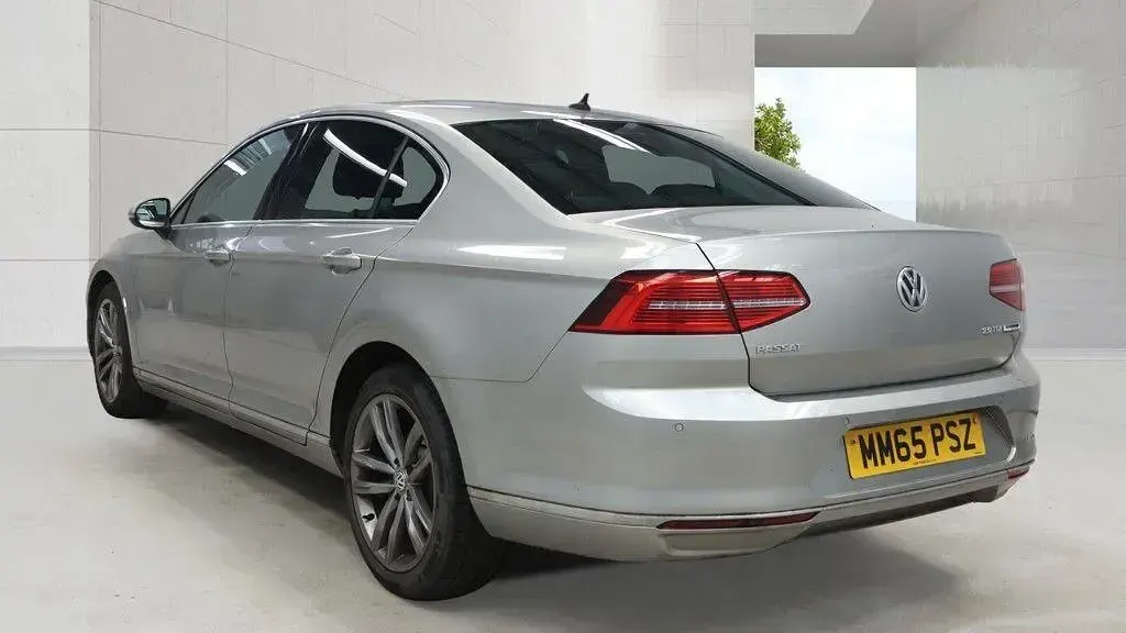 Used VW Passat GT 150 HP (110 kW) 2015 Silver Sedan