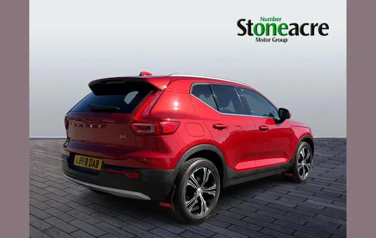 Used Volvo XC40 Inscription 194 HP (142 kW) 2021 Red SUV