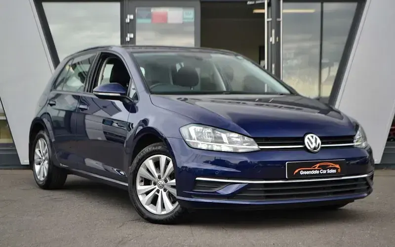 Used VW Golf VII SE 116 HP (85 kW) 2018 Hatchback