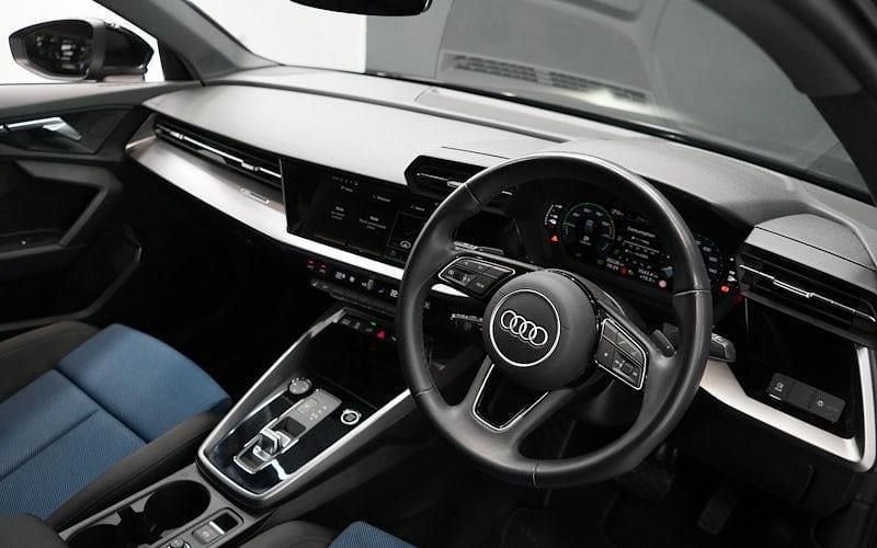 Used Audi A3 Sportback e-tron Sport 204 HP (150 kW) 2025 Hatchback