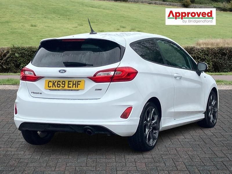 Used Ford Fiesta ST-Line X 100 HP (73 kW) 2019 White Hatchback