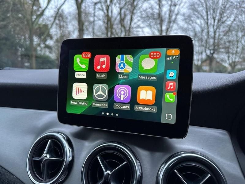 Used Mercedes GLA200 2017 White SUV