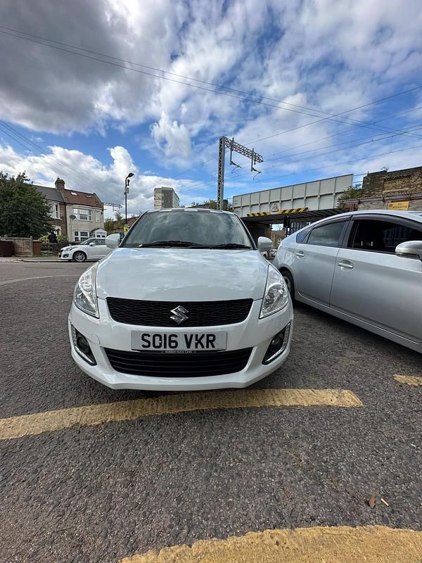 White Used 2016 Suzuki Swift SZ-L Hatchback | £4,250 (Good price) - Image 1/4