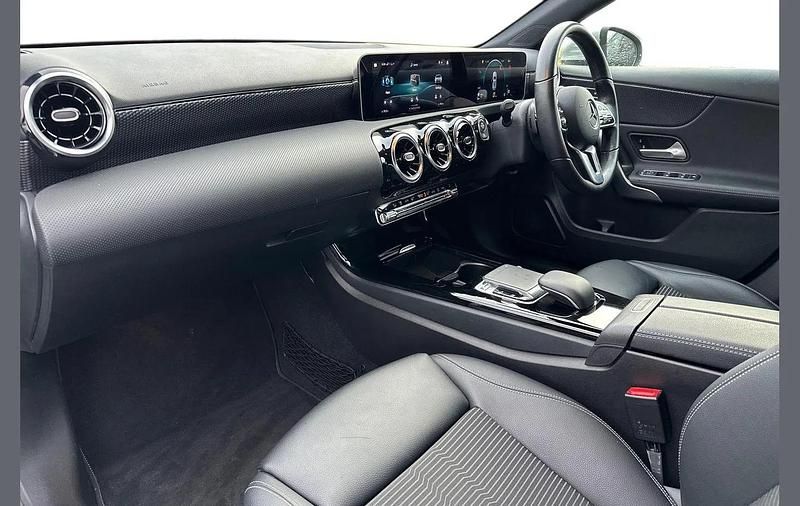 Used Mercedes A180 Executive 113 HP (83 kW) 2019 Silver Hatchback