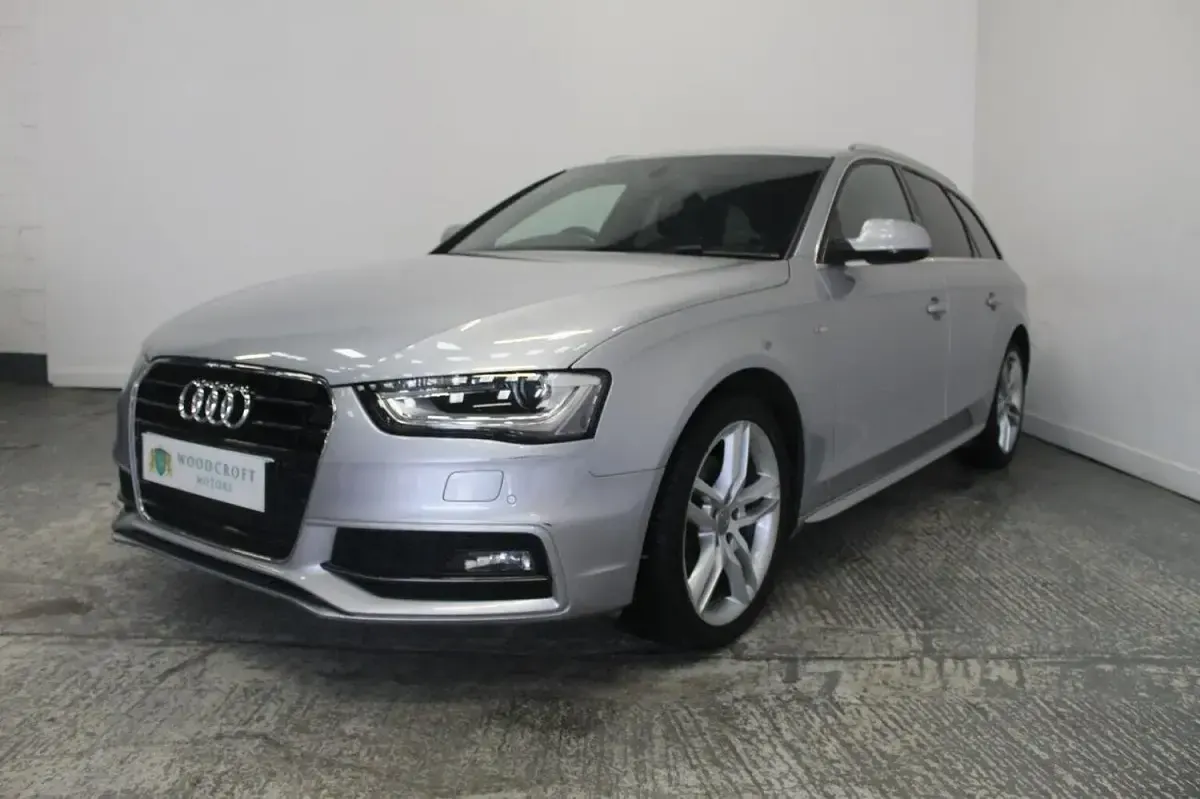 Used Audi A4 S-Line 150 HP (110 kW) 2015 Silver Estate