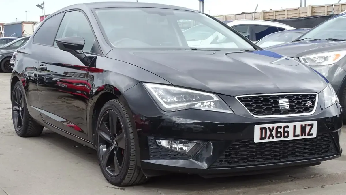 Używany Seat Leon FR 2016 Czarny Hatchback