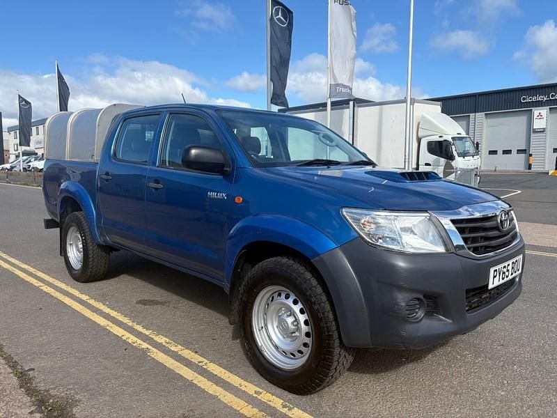 Blue Used 2015 Toyota HiLux Active Pickup | £8,500 (Good price) - Image 1/4