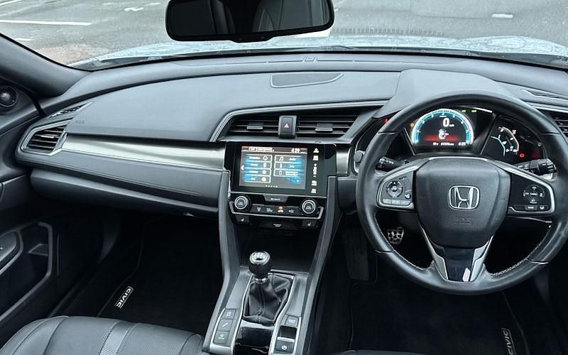 Used Honda Civic EX 126 HP (92 kW) 2022 Hatchback