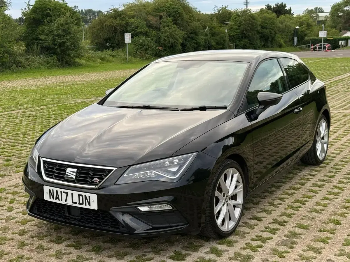 Used Seat Leon FR 150 HP (110 kW) 2017 Black Coupe