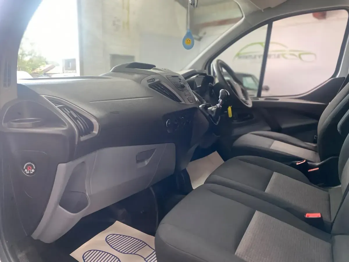 Used Ford Transit Custom 130 HP (95 kW) 2017 White Van