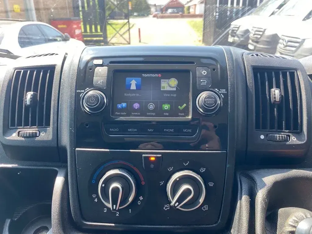 Used Peugeot Boxer 130 HP (95 kW) 2017 Silver Van