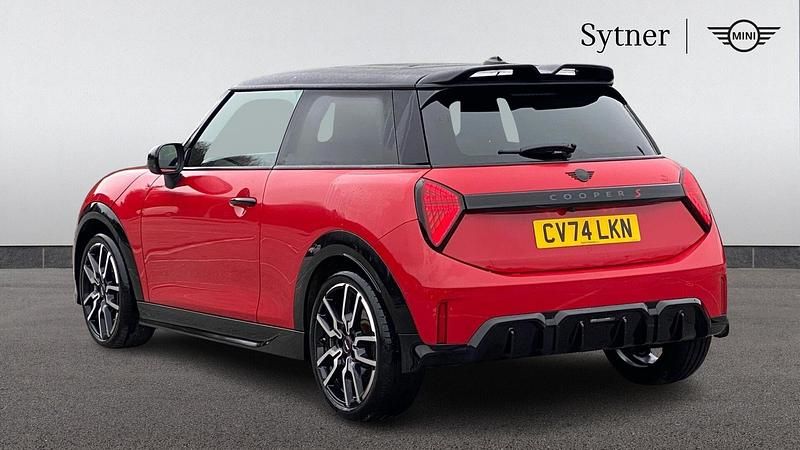 Used Mini Cooper S Hatch 201 HP (147 kW) 2024 Red Hatchback