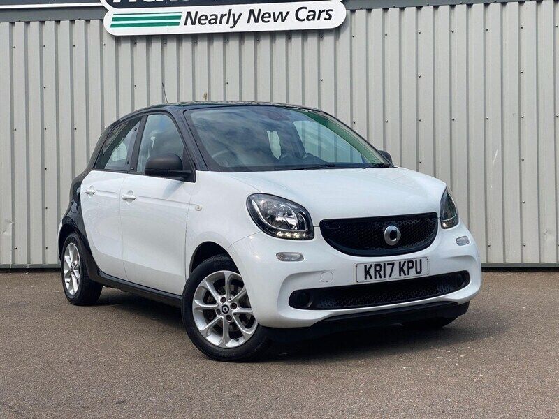 White Used 2017 Smart ForFour Passion Hatchback | £5,500 (Fair price) - Image 1/4