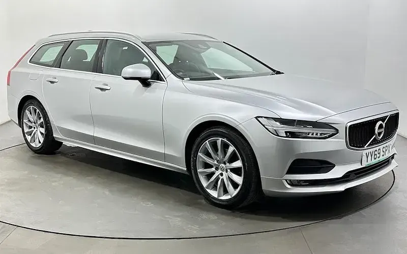 Used Volvo V90 Momentum 190 HP (139 kW) 2019 Estate
