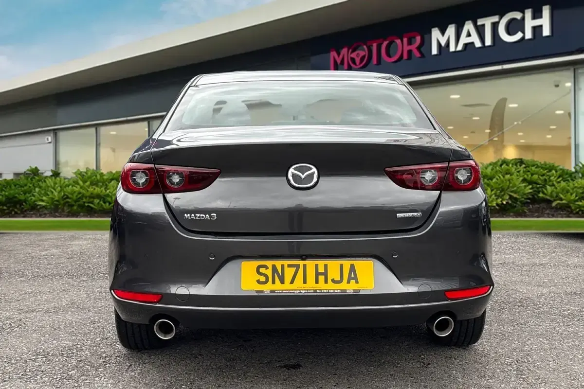 Używany Mazda 3 Inclusive 2022 Szary Sedan/Limuzyna
