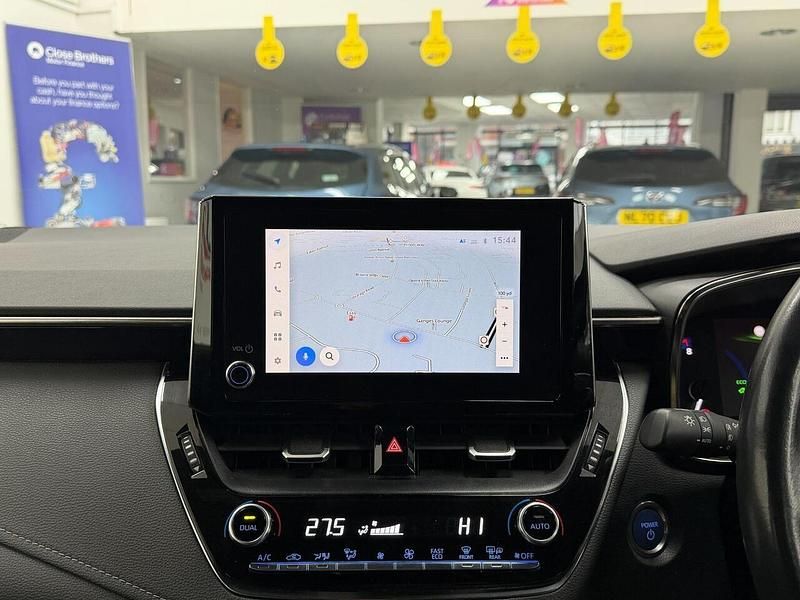 Used Toyota Corolla Edition 184 HP (135 kW) 2023 Blue Estate