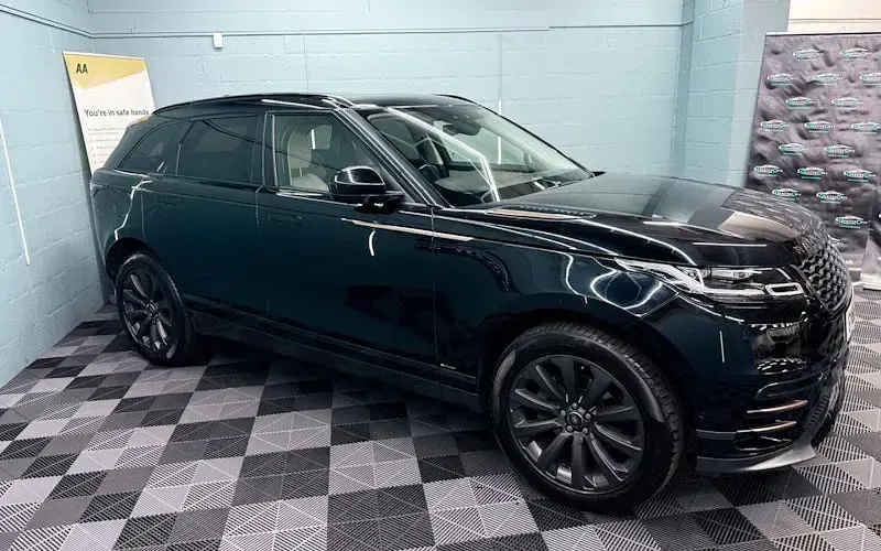 Used Land Rover Range Rover Velar SE Dynamic 179 HP (131 kW) 2020 SUV