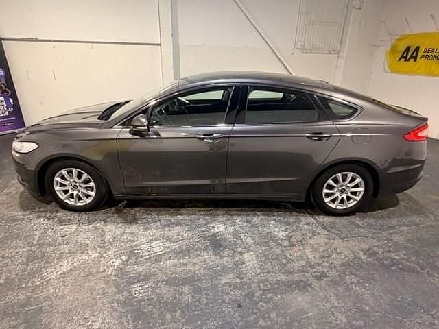 Used Ford Mondeo Titanium 120 HP (88 kW) 2015 Grey Hatchback