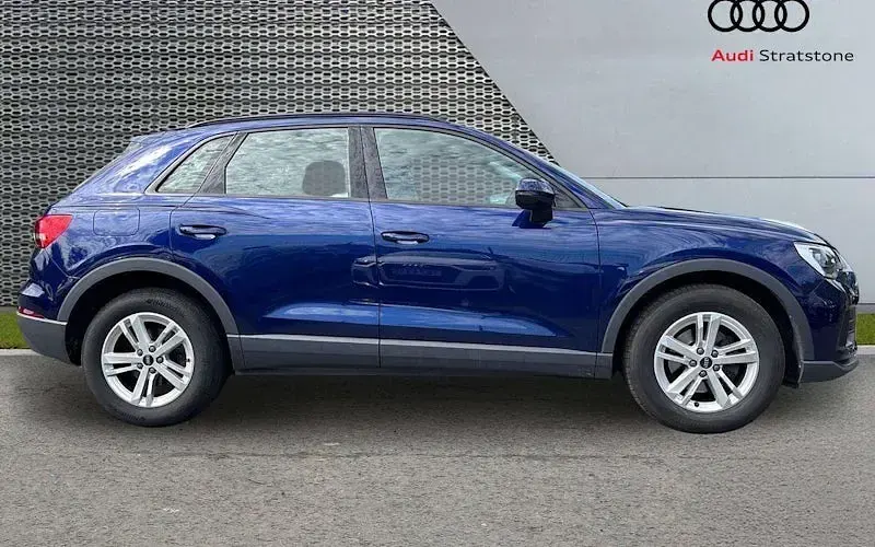 Used Audi Q3 150 HP (110 kW) 2022 Blue SUV