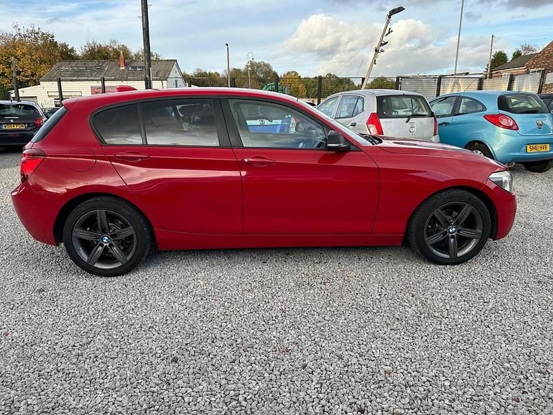 Used BMW 116 Sport Line 2015 Red Hatchback