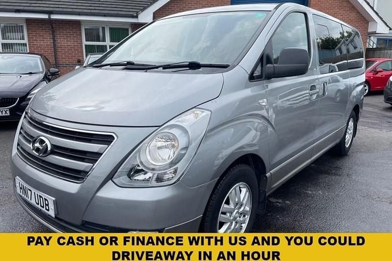 Silver Used 2017 Hyundai I800 SE MPV | £10,795 (Fair price) - Image 1/1