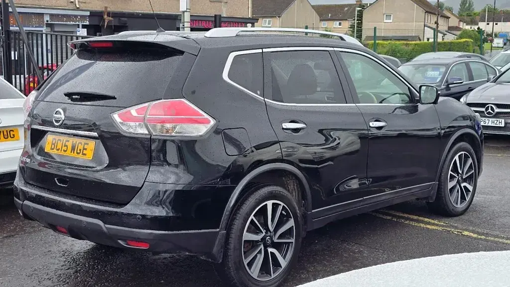 Used Nissan X-Trail S 130 HP (95 kW) 2015 Black SUV