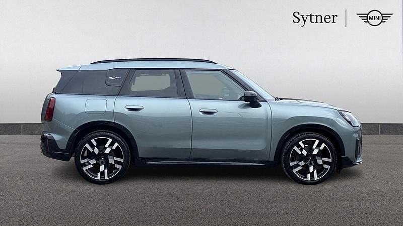 Used Mini Countryman 168 HP (123 kW) 2024 Green SUV