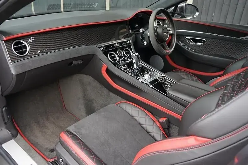 Begagnad Bentley Continental 2021 Grå Sportkupé
