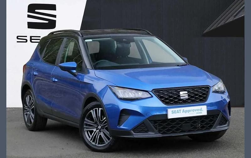 Used Seat Arona SE 94 HP (69 kW) 2022 Blue SUV