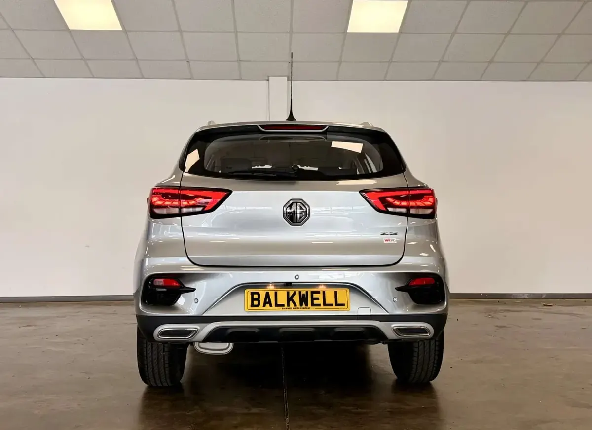 Used MG ZS Exclusive 111 HP (81 kW) 2023 Silver SUV