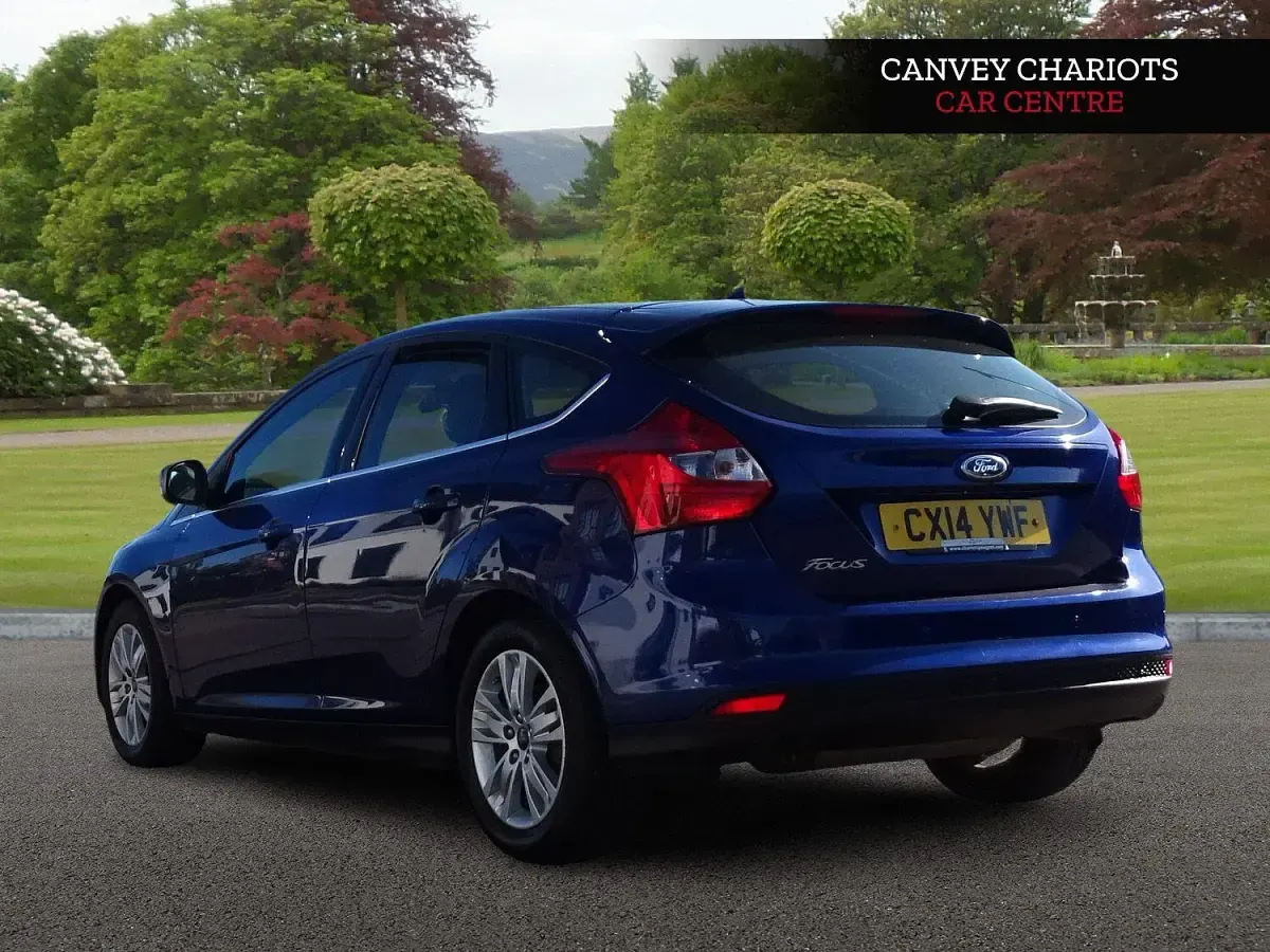 Used Ford Focus Titanium 125 HP (91 kW) 2014 Blue Hatchback