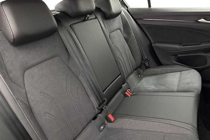 Used VW Golf VIII Style 147 HP (108 kW) 2025 Grey Hatchback