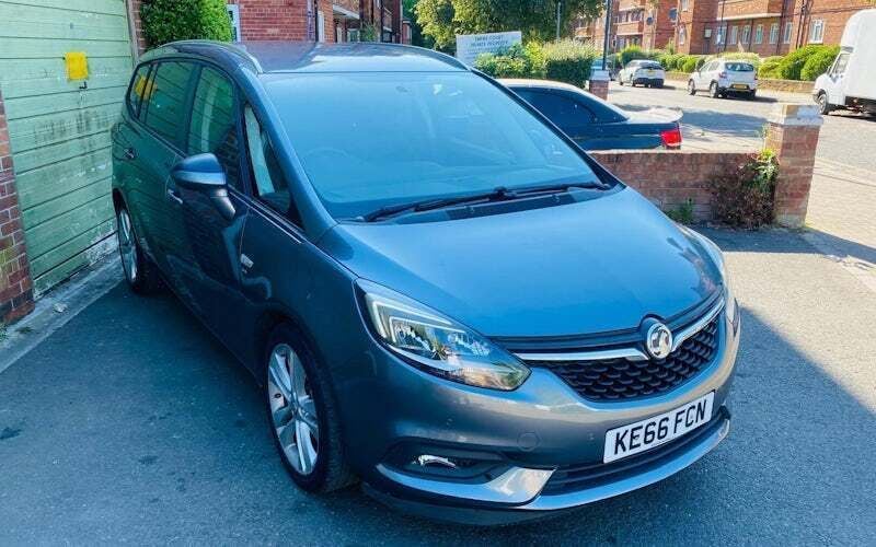 Used 2018 Vauxhall Zafira Tourer SRi MPV | £9,894 (Fair price) - Image 1/2