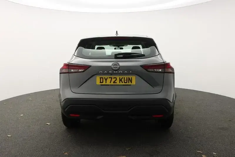 Używany Nissan Qashqai Acenta Premium 2022 Szary SUV