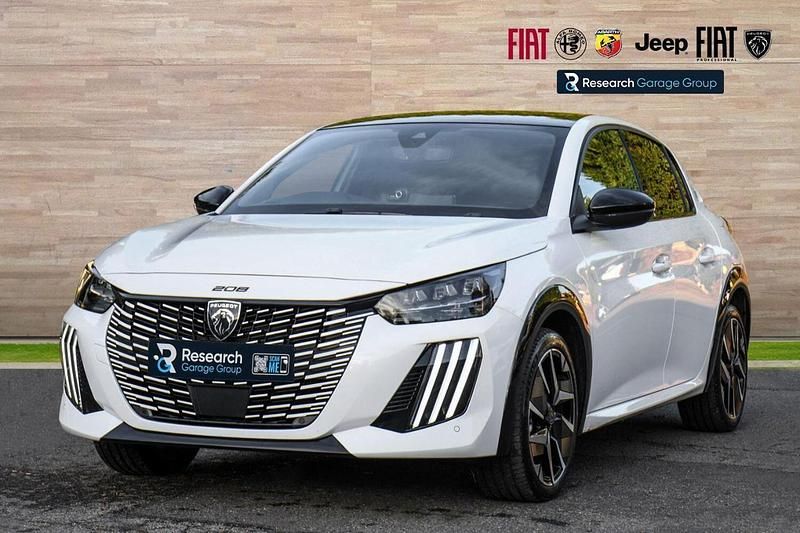 Used Peugeot e-208 GT 113 kW (154 HP) 2024 White Hatchback
