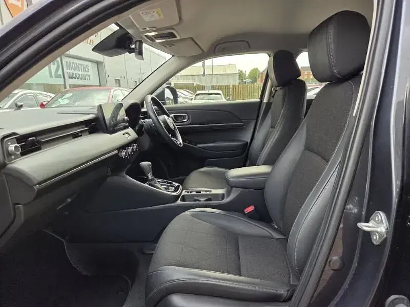 Used Honda HR-V Advance 131 HP (96 kW) 2023 Grey SUV