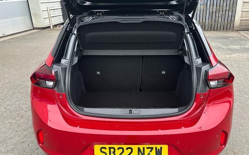 Second-hand Vauxhall Corsa Edition 75 CP (55 kW) 2022 Roșu Hatchback