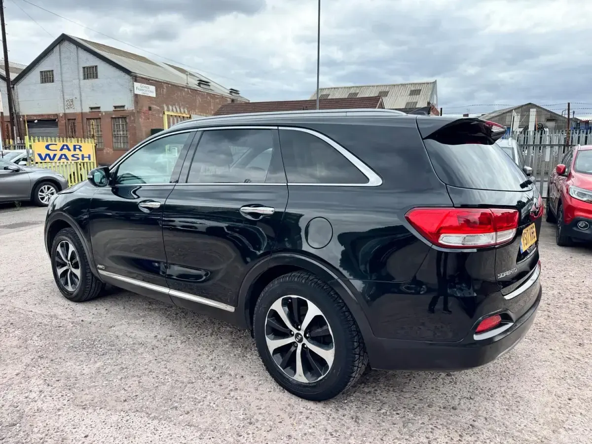 Used Kia Sorento 200 HP (147 kW) 2017 Black SUV