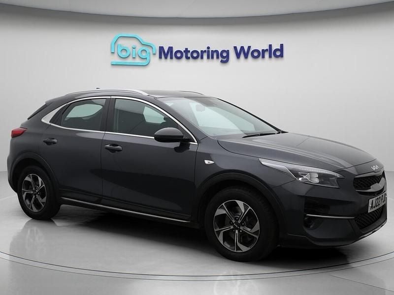 Grey Used 2022 Kia XCeed SUV | £8,900 (Good price) - Image 1/4