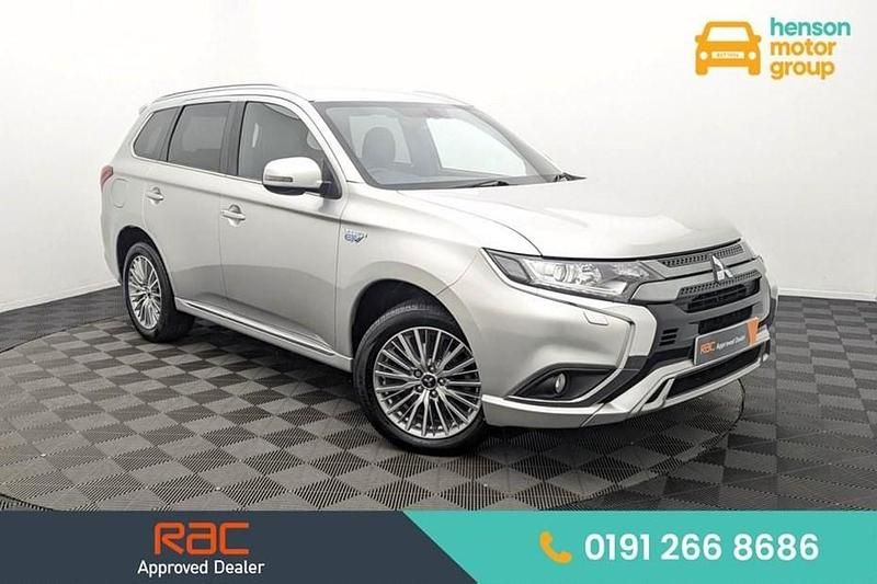 Used 2020 Mitsubishi Outlander P-HEV | £13,999 (Fair price) - Image 1/1