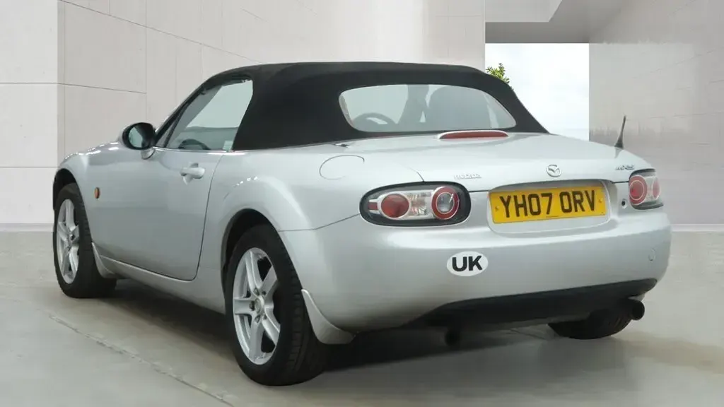 Used Mazda MX5 126 HP (92 kW) 2007 Silver Cabriolet