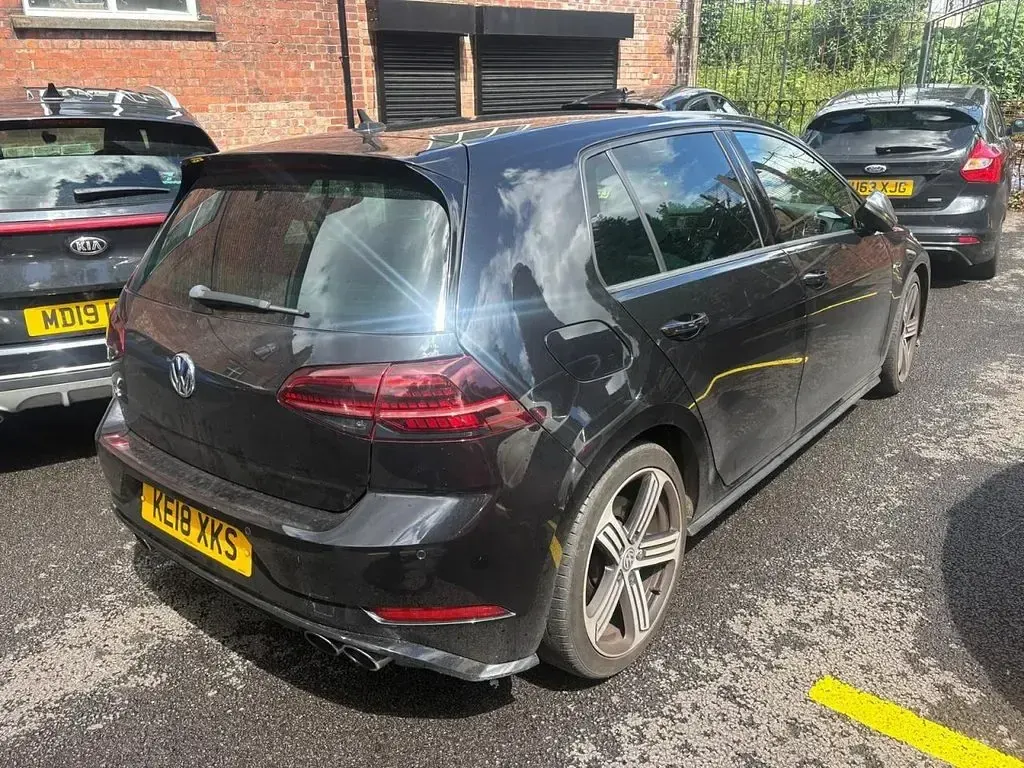 Used VW Golf VII R 310 HP (228 kW) 2018 Black Hatchback