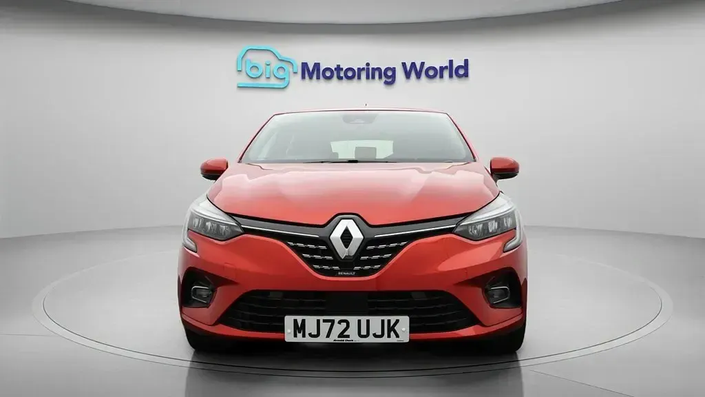 Usado Renault Clio V SE 140 HP (102 kW) 2022 Vermelho Citadino