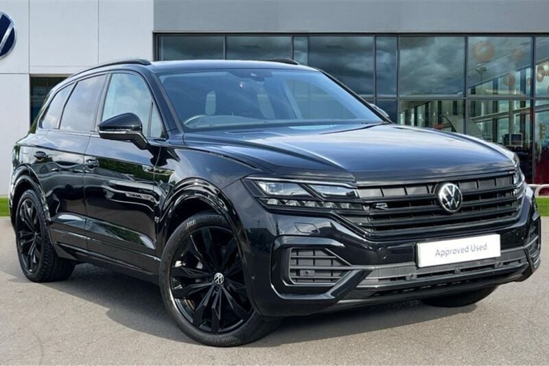 Black Used 2022 VW Touareg Black Edition SUV | £42,885 (Good price) - Image 1/4